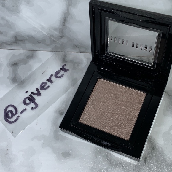 ASH (#4) Shimmer Wash Bobbi Brown Discontinued Eyeshadow - Picture 4 of 14
